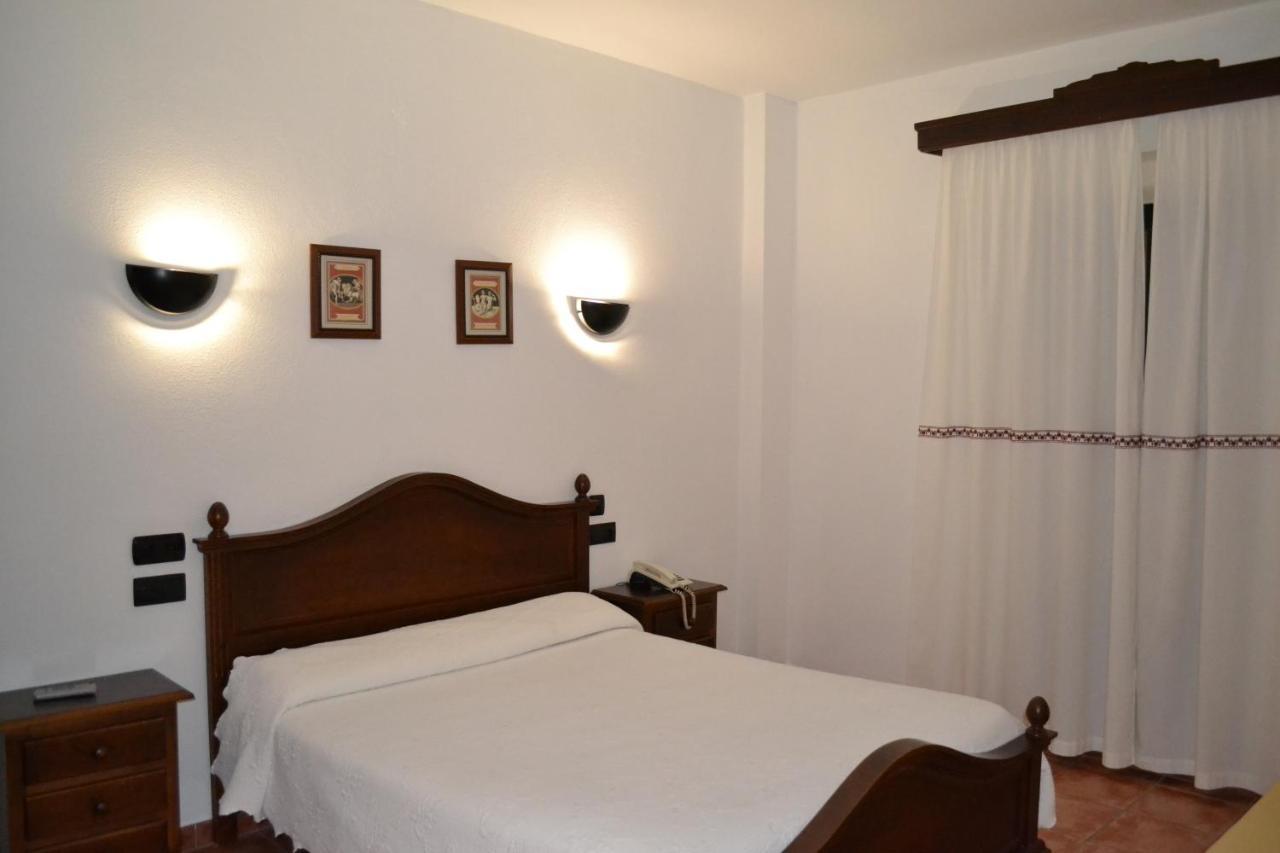 Hotel Rincon Del Abade Encinasola Exterior foto